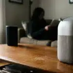 OpenAI y Jony Ive confirman su primer altavoz con IA: ¿El fin de Alexa y Google Home?